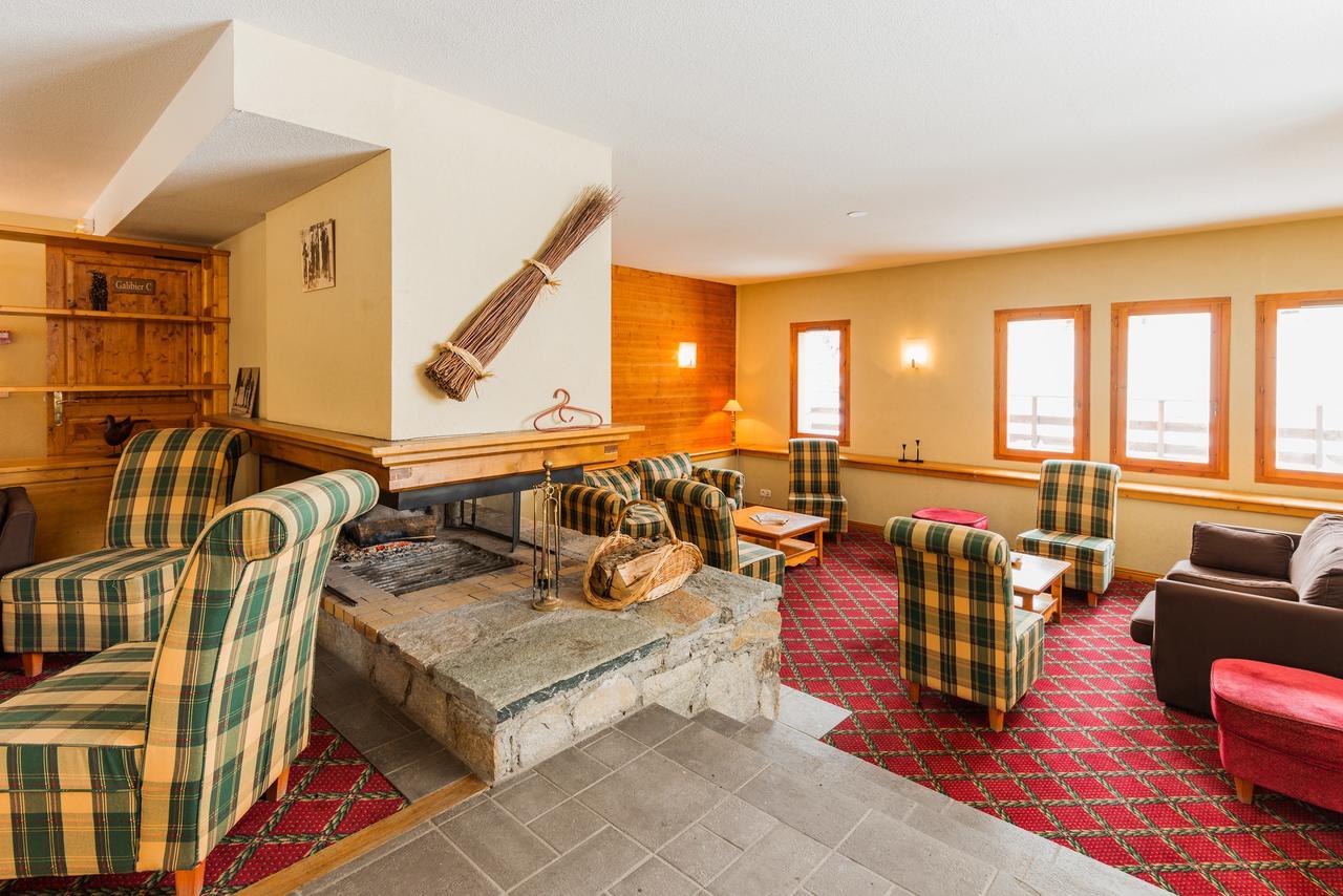 Travelski Home Select - Residence Les Chalets Du Galibier Valloire Bagian luar foto