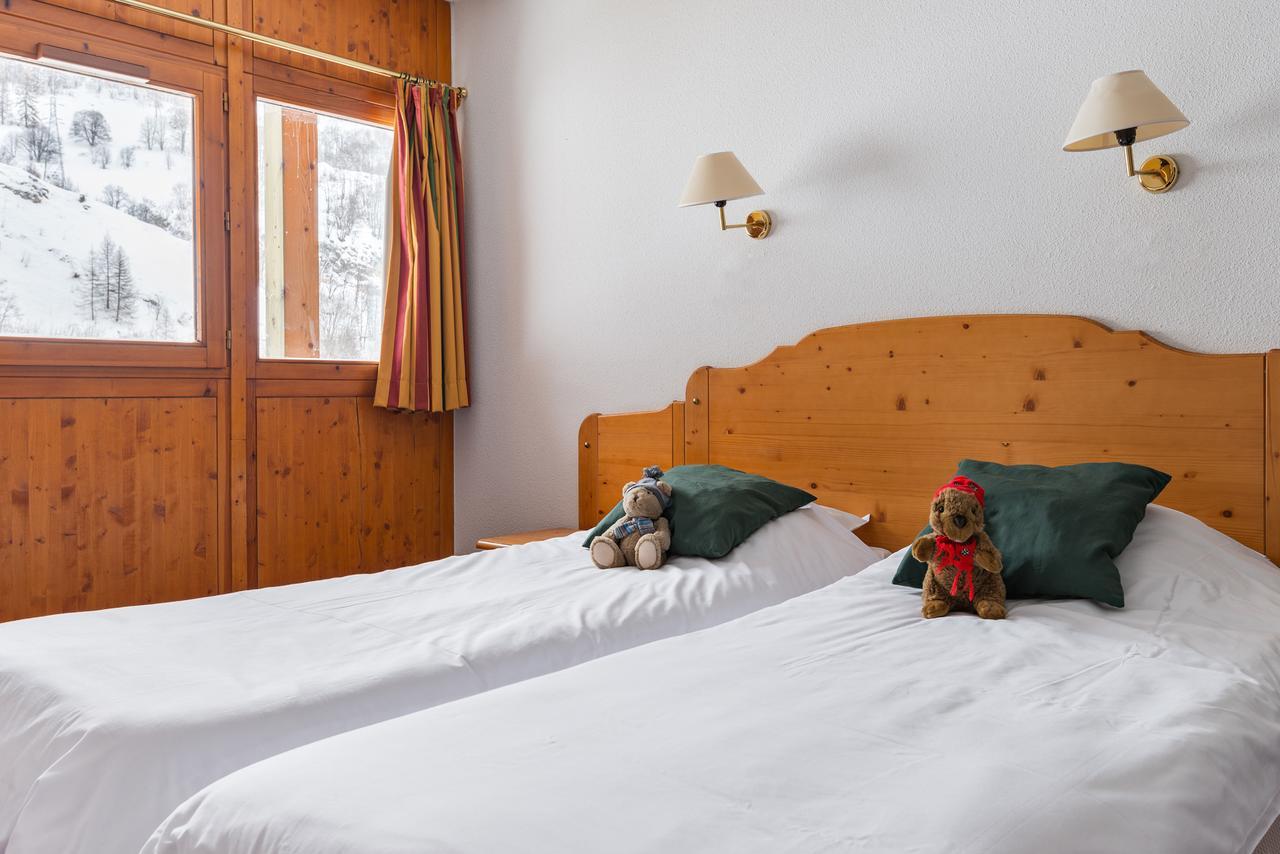 Travelski Home Select - Residence Les Chalets Du Galibier Valloire Bagian luar foto
